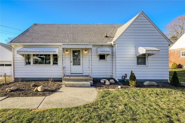 1245 Chelton Drive, Kent, OH 44240