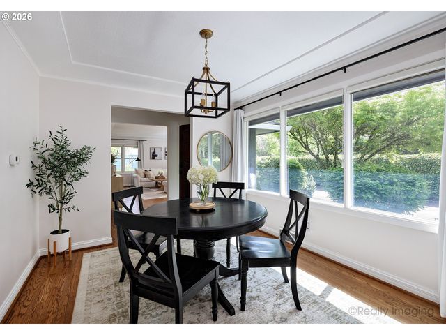 17015 TUALATIN St, Lake Oswego, OR 97035