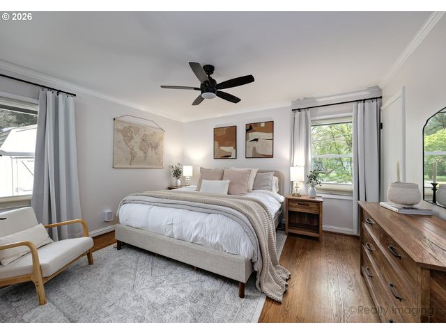 17015 TUALATIN St, Lake Oswego, OR 97035