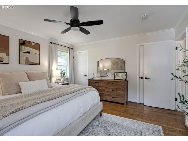 17015 TUALATIN St, Lake Oswego, OR 97035