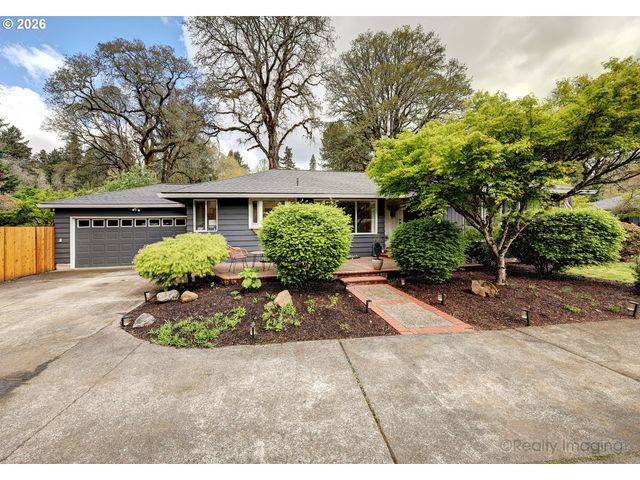 17015 TUALATIN St, Lake Oswego, OR 97035
