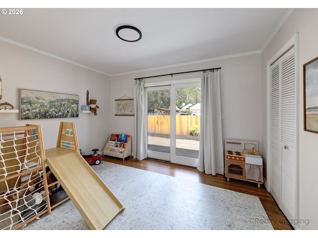 17015 TUALATIN St, Lake Oswego, OR 97035