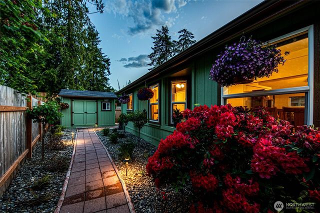 300 Fircrest Drive, Sequim, WA 98382