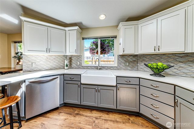 300 Fircrest Drive, Sequim, WA 98382