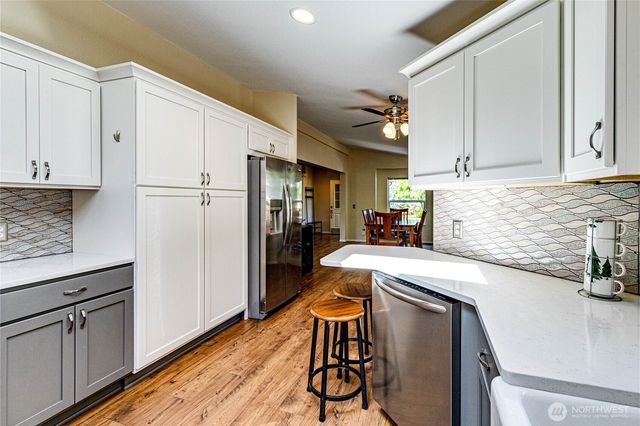 300 Fircrest Drive, Sequim, WA 98382
