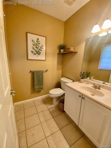 8095 Woodstone Court, Grand Blanc Charter Township, MI 48439