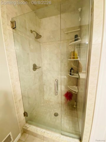 8095 Woodstone Court, Grand Blanc Charter Township, MI 48439