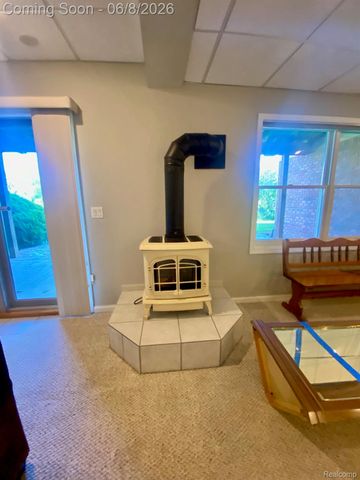 8095 Woodstone Court, Grand Blanc Charter Township, MI 48439