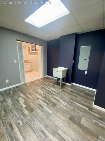 8095 Woodstone Court, Grand Blanc Charter Township, MI 48439