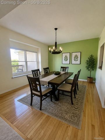 8095 Woodstone Court, Grand Blanc Charter Township, MI 48439