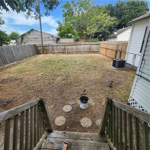937 Poth, Corpus Christi, TX 78408