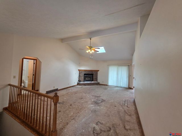 7837 S 70 Street, La Vista, NE 68128