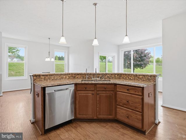 104 FROGTOWN RD, Hanover, PA 17331