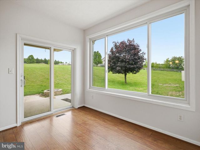 104 FROGTOWN RD, Hanover, PA 17331