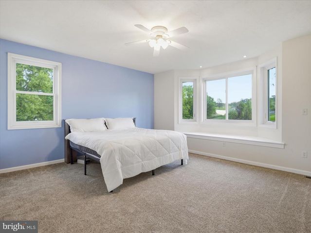 104 FROGTOWN RD, Hanover, PA 17331