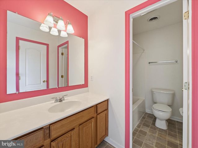 104 FROGTOWN RD, Hanover, PA 17331