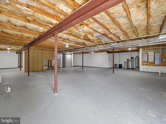 104 FROGTOWN RD, Hanover, PA 17331