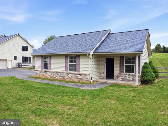 104 FROGTOWN RD, Hanover, PA 17331