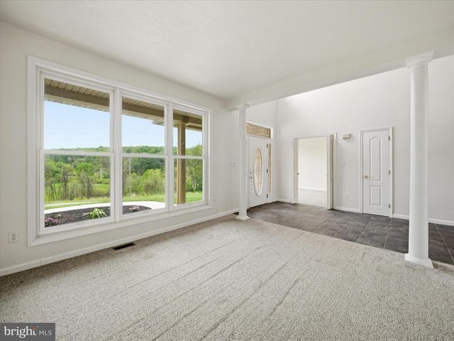 104 FROGTOWN RD, Hanover, PA 17331
