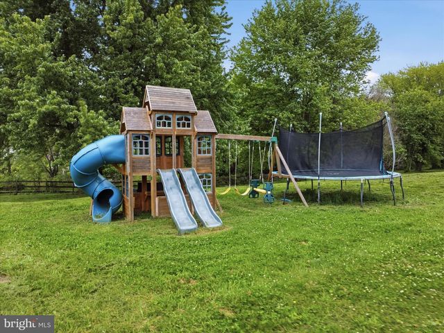 104 FROGTOWN RD, Hanover, PA 17331