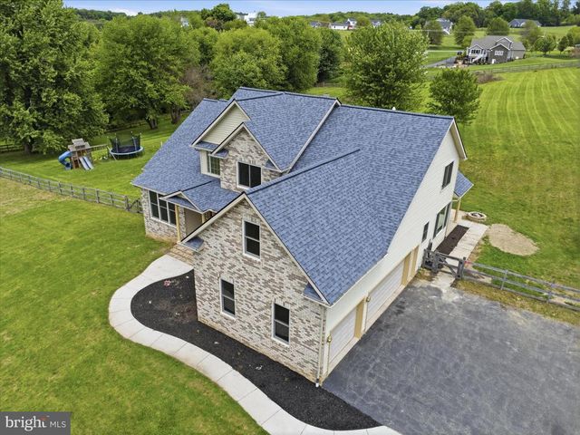 104 FROGTOWN RD, Hanover, PA 17331