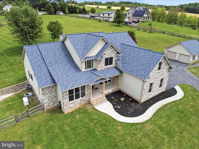 104 FROGTOWN RD, Hanover, PA 17331