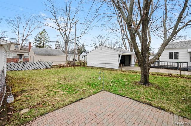 9871 Doris Street, Livonia, MI 48150