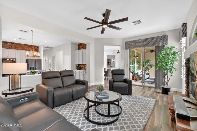 4810 S ANVIL Place, Chandler, AZ 85249