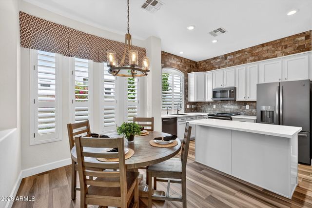 4810 S ANVIL Place, Chandler, AZ 85249