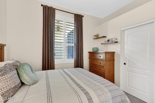 4810 S ANVIL Place, Chandler, AZ 85249