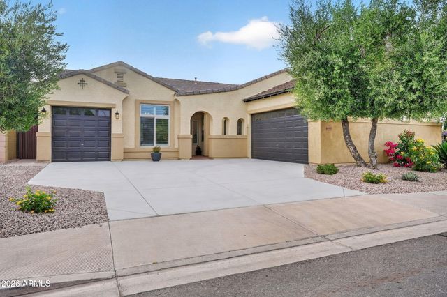 4810 S ANVIL Place, Chandler, AZ 85249