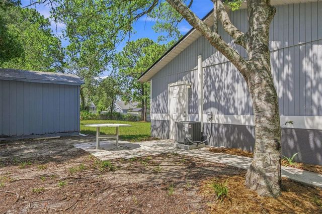 10380 GOLDEN AVENUE, Weeki Wachee, FL 34613