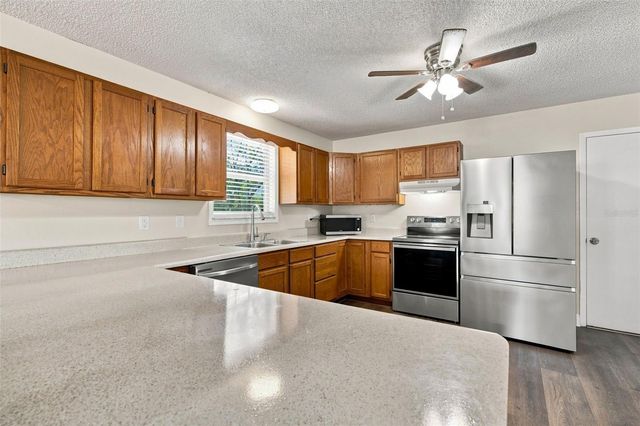 10380 GOLDEN AVENUE, Weeki Wachee, FL 34613