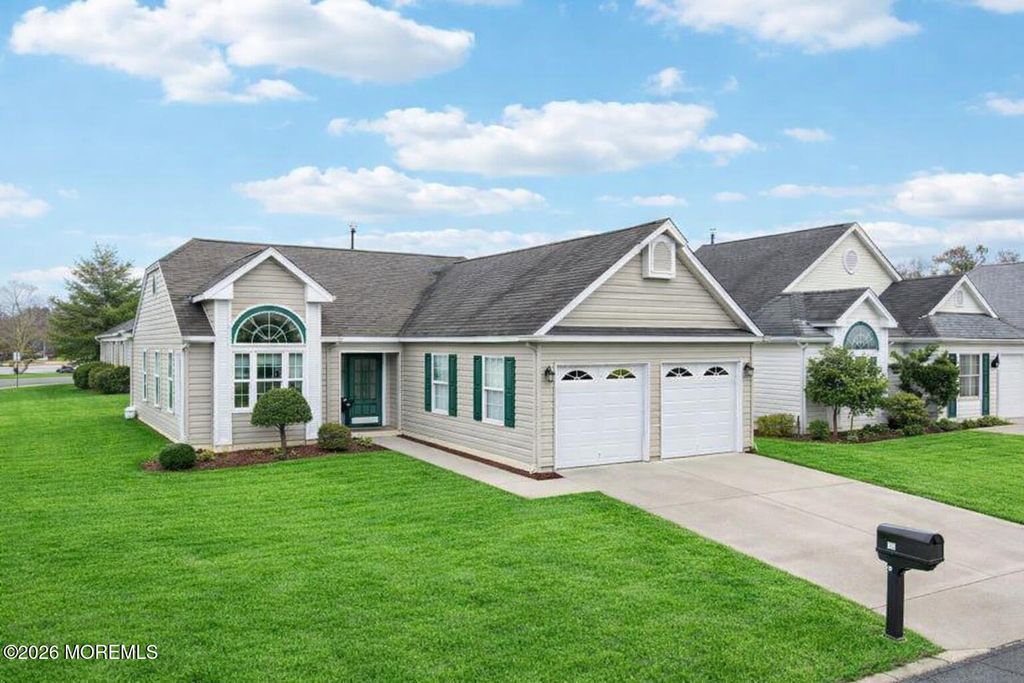 25 N Avon Drive, Jackson, NJ 08527