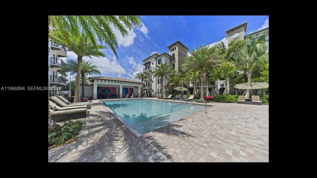 7850 Pasadena Blvd B1, Pembroke Pines, FL 33024