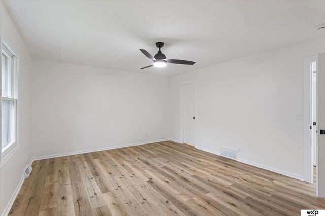 2220 S 164th Circle, Omaha, NE 68130