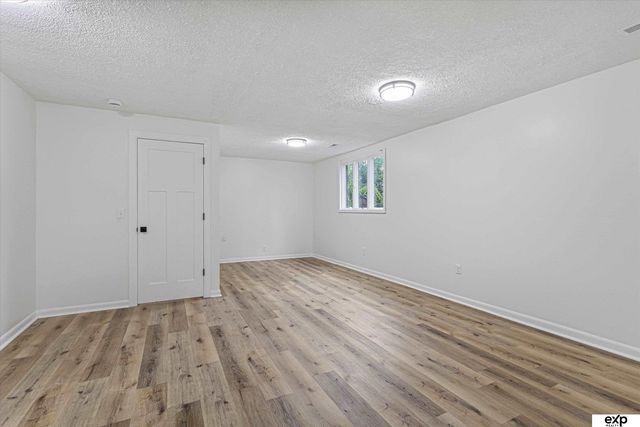 2220 S 164th Circle, Omaha, NE 68130