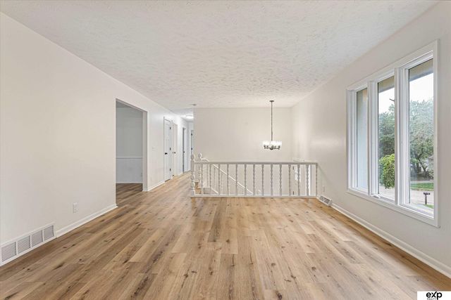 2220 S 164th Circle, Omaha, NE 68130