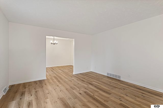 2220 S 164th Circle, Omaha, NE 68130