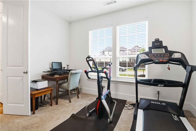 5104 SW Stanford Court, Bentonville, AR 72713