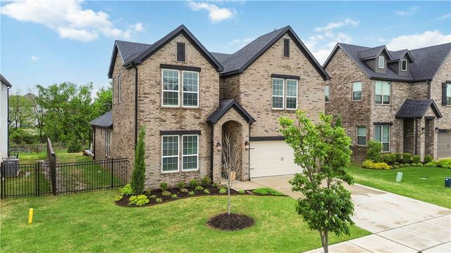 5104 SW Stanford Court, Bentonville, AR 72713