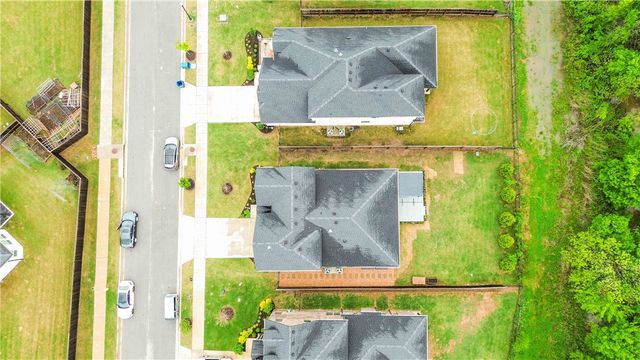 5104 SW Stanford Court, Bentonville, AR 72713