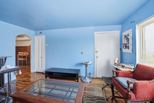 1013 Tennessee Avenue, Cincinnati, OH 45229