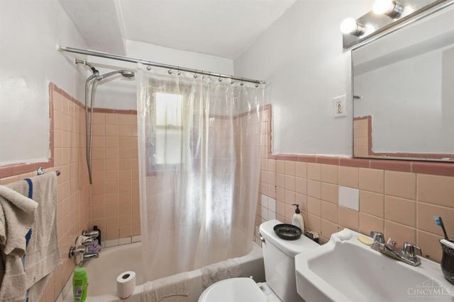 1013 Tennessee Avenue, Cincinnati, OH 45229