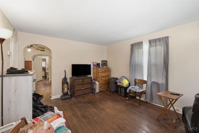 1013 Tennessee Avenue, Cincinnati, OH 45229