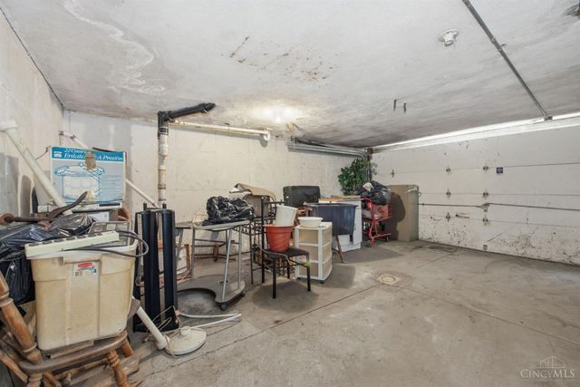 1013 Tennessee Avenue, Cincinnati, OH 45229