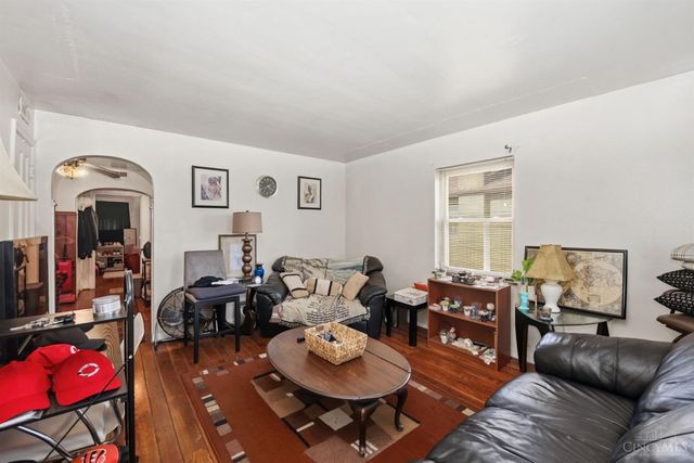 1013 Tennessee Avenue, Cincinnati, OH 45229