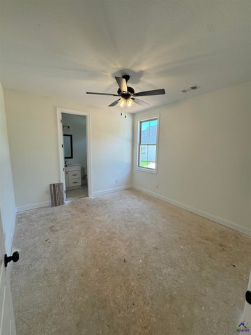 8 Pleasant Oaks Drive, Perry, GA 31069