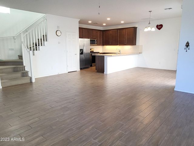 2052 W El Cortez Trail, Phoenix, AZ 85085