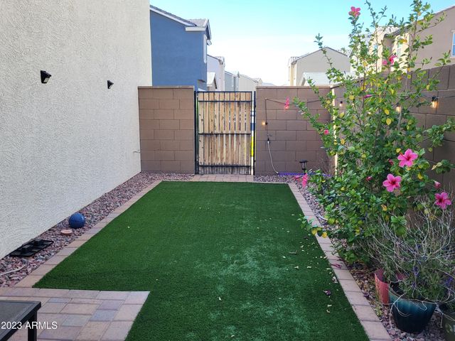 2052 W El Cortez Trail, Phoenix, AZ 85085